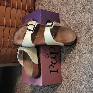 listing-status-banner